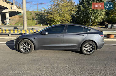 Седан Tesla Model 3 2020 в Одессе