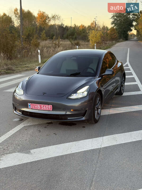 Седан Tesla Model 3 2023 в Луцке фото 2 Седан Tesla Model 3 2023 в Луцке