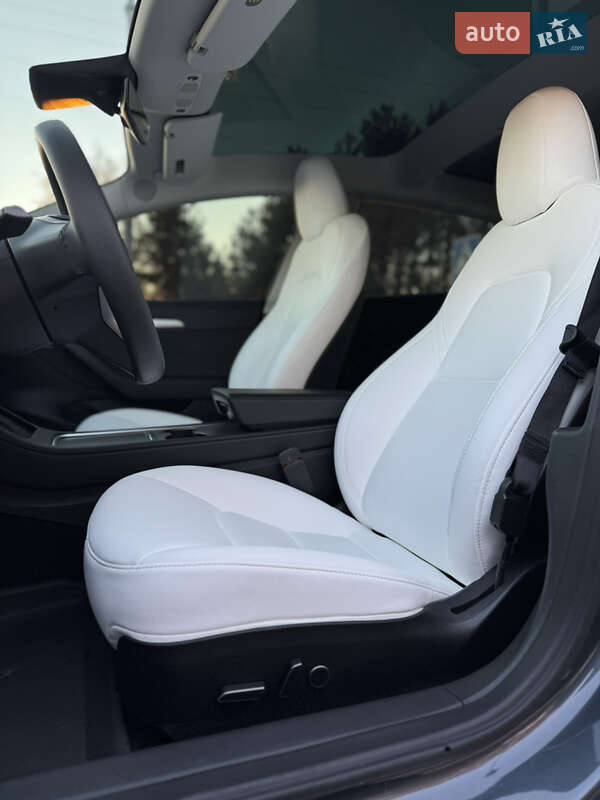 Седан Tesla Model 3 2023 в Луцке фото 20 Седан Tesla Model 3 2023 в Луцке