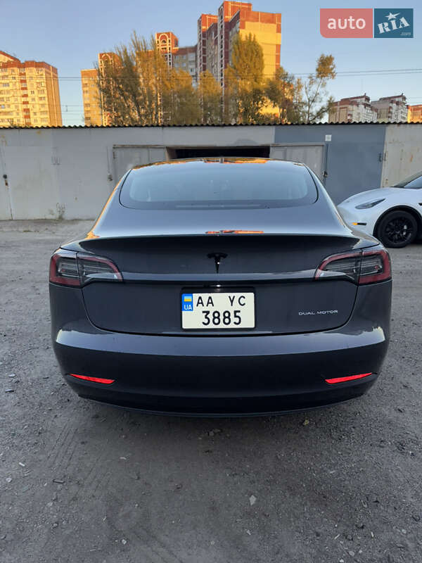Седан Tesla Model 3 2023 в Киеве фото 5 Седан Tesla Model 3 2023 в Киеве