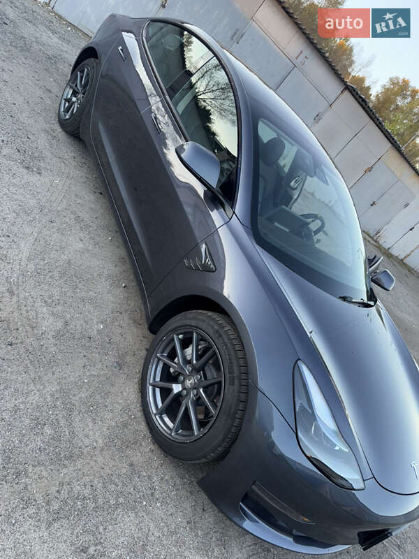 Седан Tesla Model 3 2023 в Киеве фото 11 Седан Tesla Model 3 2023 в Киеве