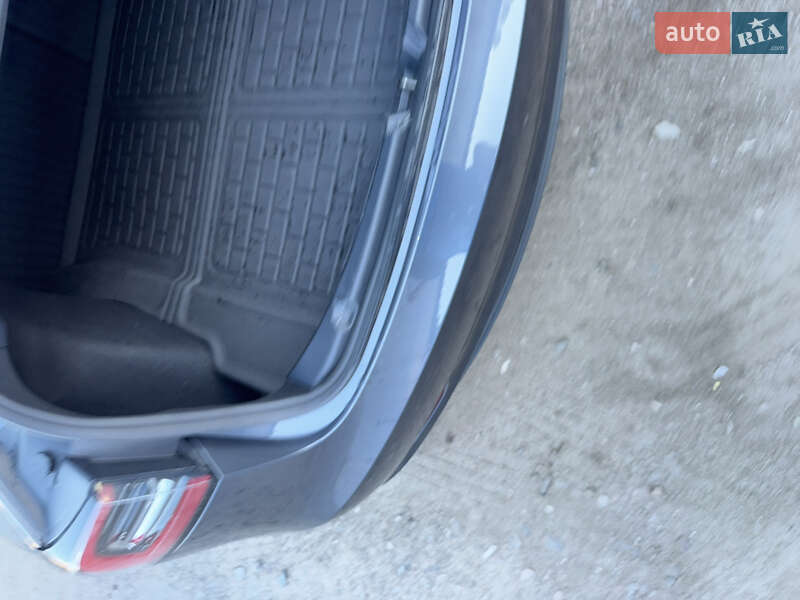 Седан Tesla Model 3 2023 в Киеве фото 14 Седан Tesla Model 3 2023 в Киеве