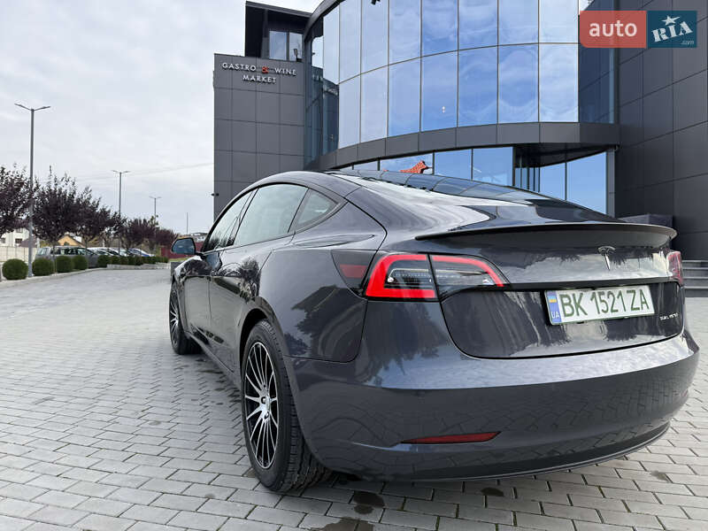 Седан Tesla Model 3 2022 в Ровно фото 5 Седан Tesla Model 3 2022 в Ровно