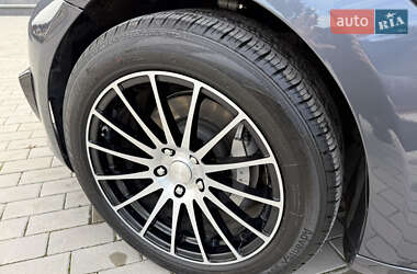 Седан Tesla Model 3 2022 в Ровно