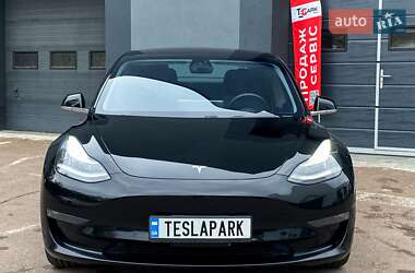 Седан Tesla Model 3 2018 в 