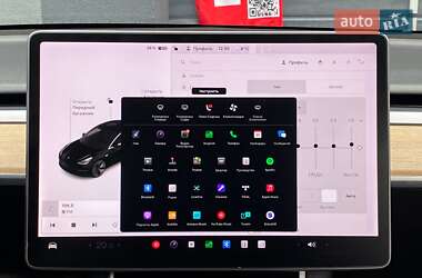 Седан Tesla Model 3 2018 в 