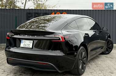 Седан Tesla Model 3 2024 в 