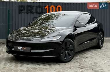 Седан Tesla Model 3 2024 в Киеве