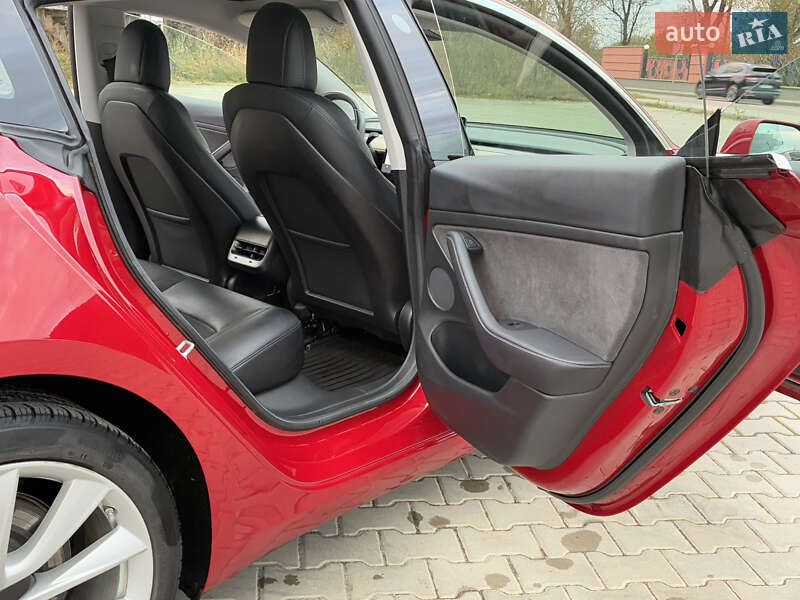Седан Tesla Model 3 2018 в Дрогобыче фото 45 Седан Tesla Model 3 2018 в Дрогобыче