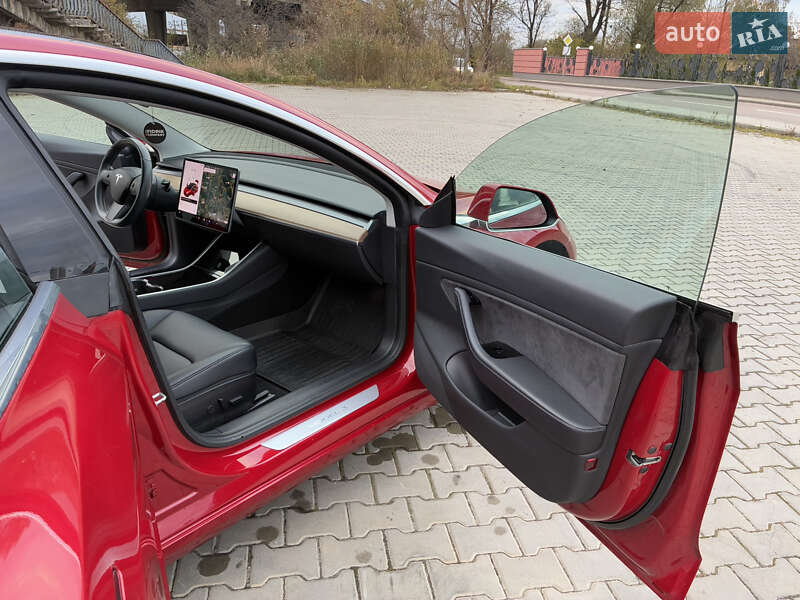 Седан Tesla Model 3 2018 в Дрогобыче фото 63 Седан Tesla Model 3 2018 в Дрогобыче