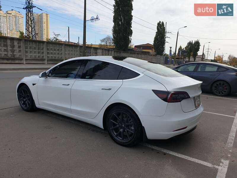 Седан Tesla Model 3 2018 в Киеве фото 6 Седан Tesla Model 3 2018 в Киеве