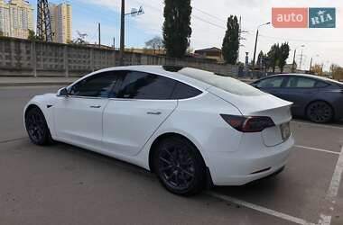 Седан Tesla Model 3 2018 в  фото 6 Седан Tesla Model 3 2018 в
