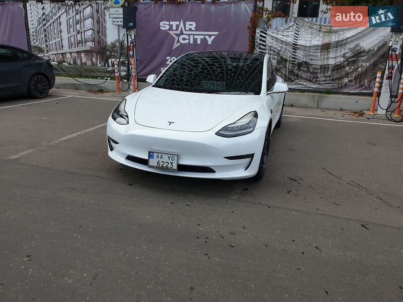 Седан Tesla Model 3 2018 в Киеве фото 10 Седан Tesla Model 3 2018 в Киеве