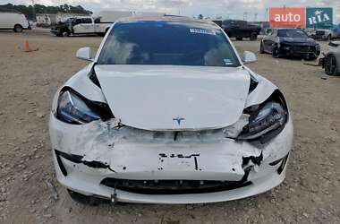 Седан Tesla Model 3 2018 в  фото 5 Седан Tesla Model 3 2018 в