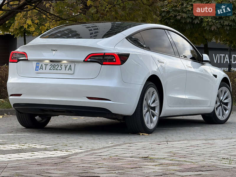 Седан Tesla Model 3 2023 в Івано-Франківську фото 18 Седан Tesla Model 3 2023 в Івано-Франківську