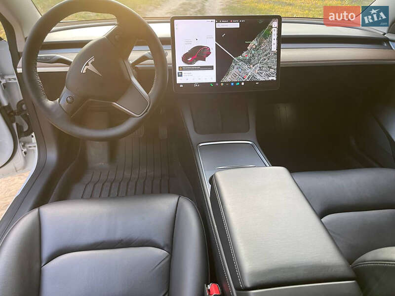 Седан Tesla Model 3 2021 в Дніпрі фото 15 Седан Tesla Model 3 2021 в Дніпрі