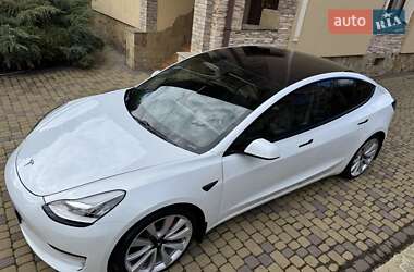 Седан Tesla Model 3 2018 в Львові