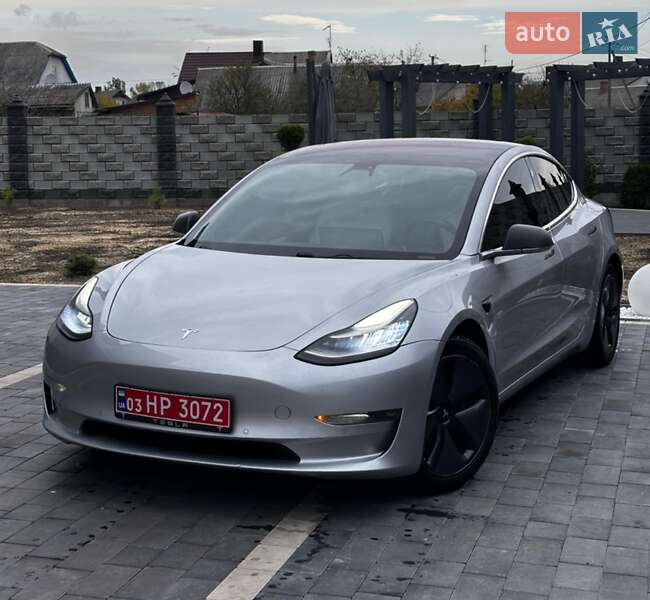 Tesla Model 3 2018 Tesla Model 3 2018