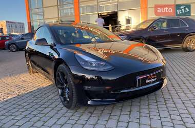 Седан Tesla Model 3 2022 в Львове Седан Tesla Model 3 2022 в Львове