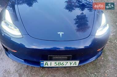 Седан Tesla Model 3 2021 в Ірпені