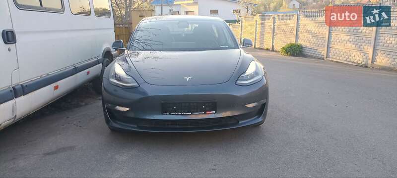 Седан Tesla Model 3 2019 в Вінниці