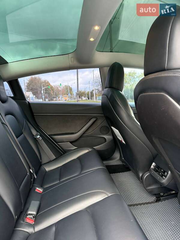 Седан Tesla Model 3 2021 в Звягеле фото 5 Седан Tesla Model 3 2021 в Звягеле
