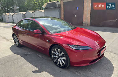 Седан Tesla Model 3 2024 в Виннице