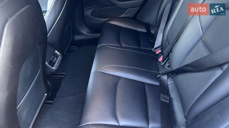 Седан Tesla Model 3 2019 в Києві фото 32 Седан Tesla Model 3 2019 в Києві