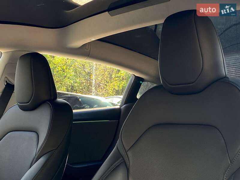 Седан Tesla Model 3 2025 в Киеве фото 14 Седан Tesla Model 3 2025 в Киеве