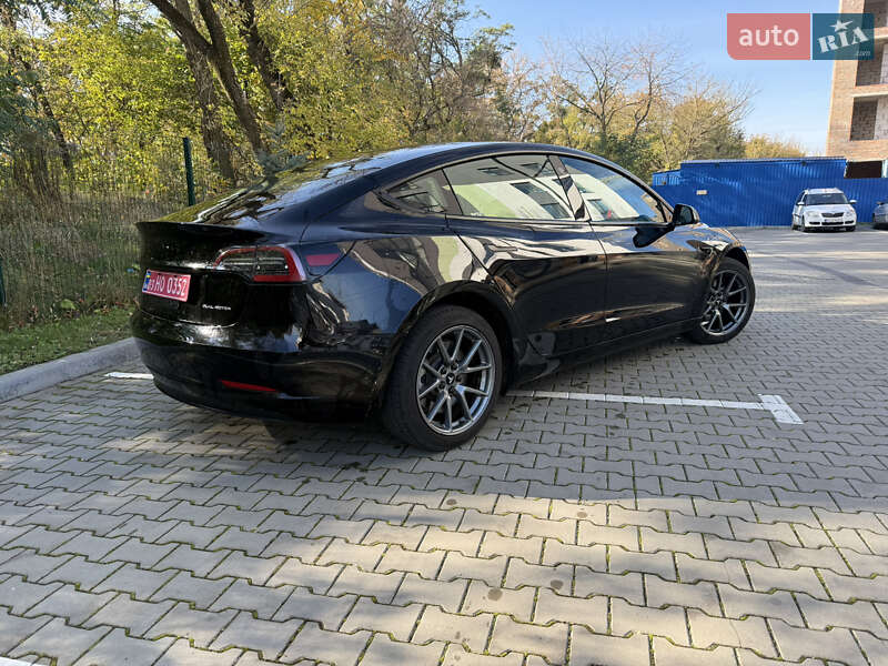 Седан Tesla Model 3 2022 в Луцьку фото 4 Седан Tesla Model 3 2022 в Луцьку