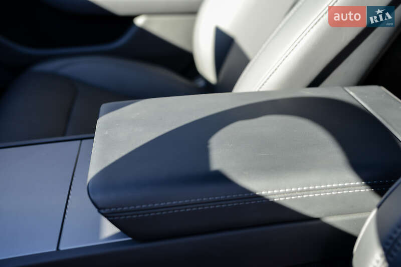 Седан Tesla Model 3 2024 в Ковелі фото 22 Седан Tesla Model 3 2024 в Ковелі