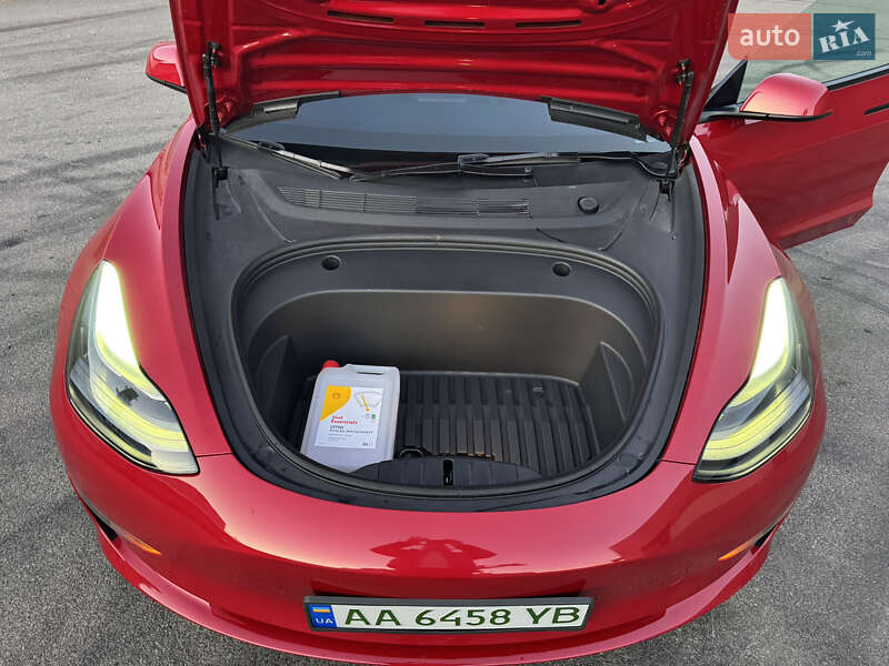 Седан Tesla Model 3 2023 в Киеве фото 13 Седан Tesla Model 3 2023 в Киеве