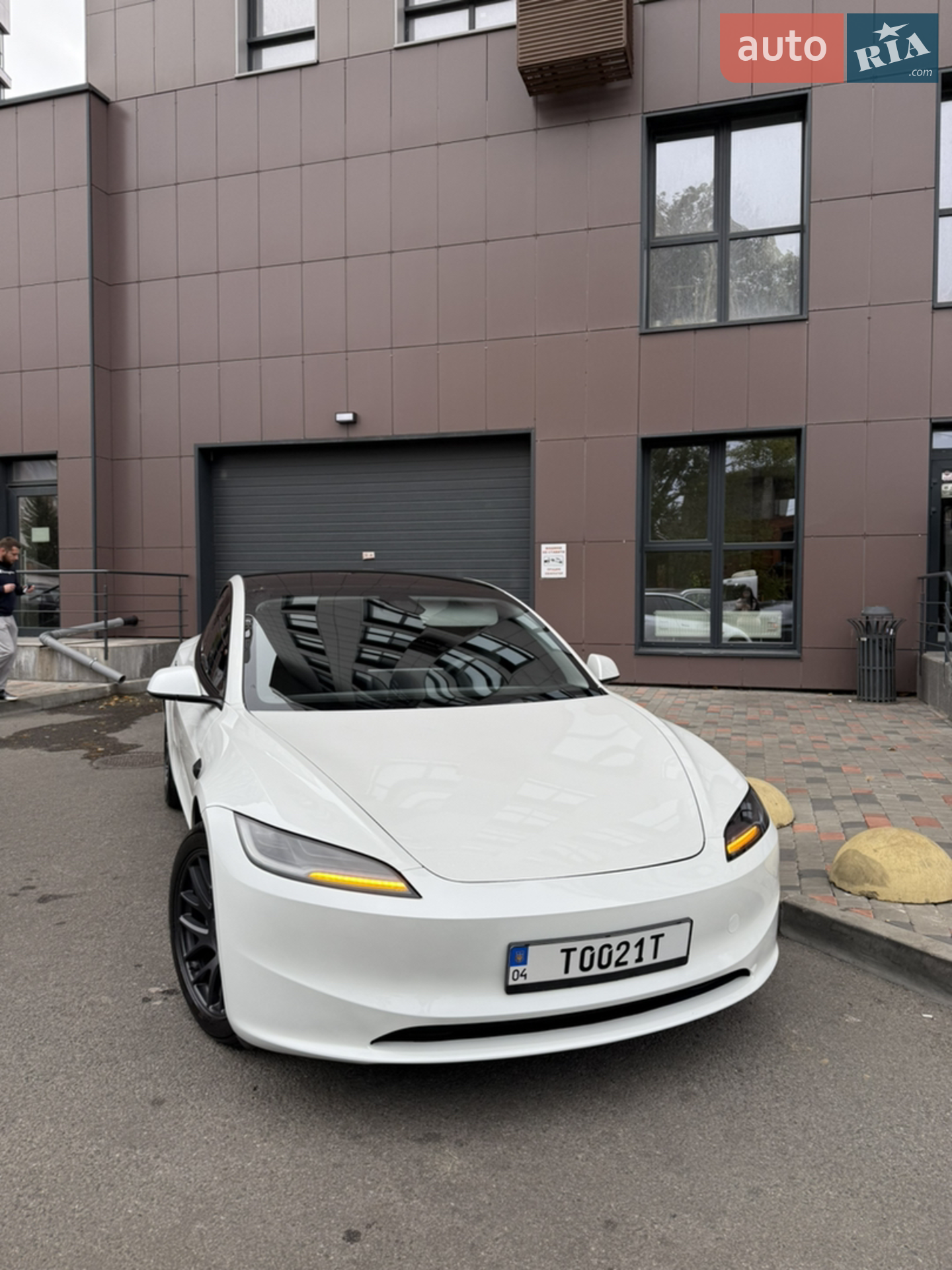 2024 Tesla Model 3 - мініатюра 9