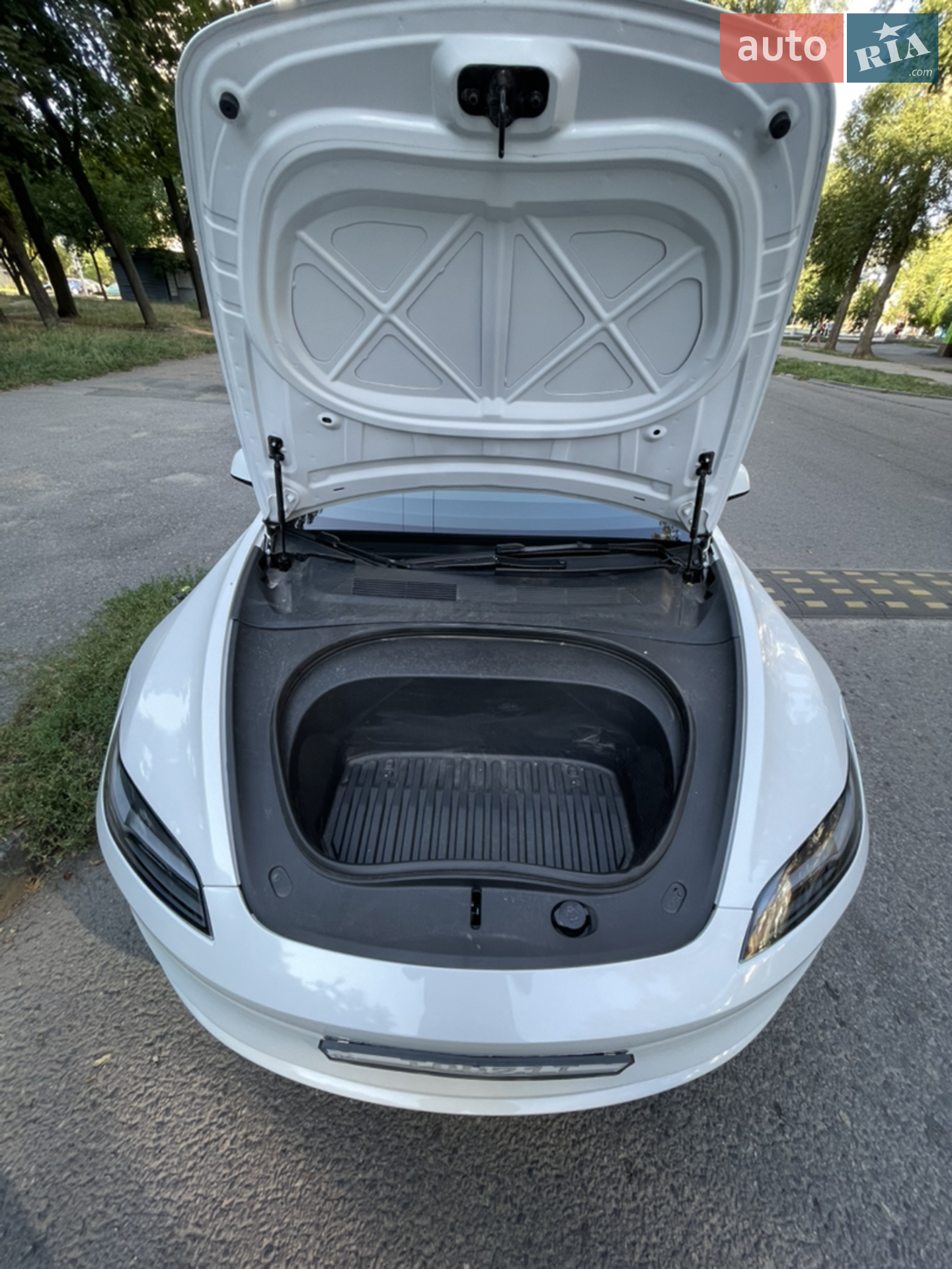 2024 Tesla Model 3 - мініатюра 13