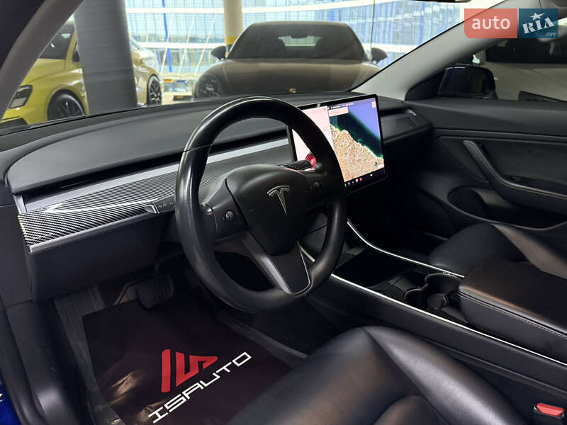 Седан Tesla Model 3 2018 в Одесі фото 19 Седан Tesla Model 3 2018 в Одесі