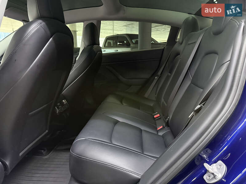 Седан Tesla Model 3 2018 в Одесі фото 23 Седан Tesla Model 3 2018 в Одесі