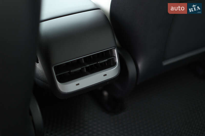 Седан Tesla Model 3 2020 в Полтаві фото 33 Седан Tesla Model 3 2020 в Полтаві