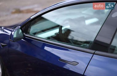 Седан Tesla Model 3 2020 в Полтаве