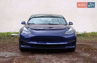 Седан Tesla Model 3 2020 в Полтаве