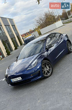 Седан Tesla Model 3 2021 в Виннице