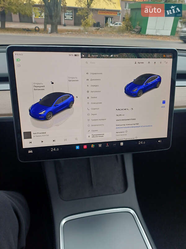 Седан Tesla Model 3 2022 в Первомайську