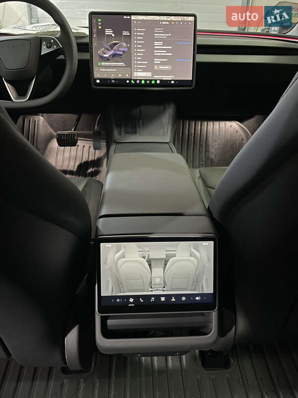 Седан Tesla Model 3 2025 в Бродах фото 32 Седан Tesla Model 3 2025 в Бродах