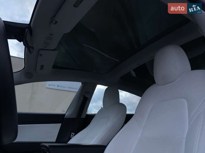 Седан Tesla Model 3 2020 в Стрые фото 19 Седан Tesla Model 3 2020 в Стрые