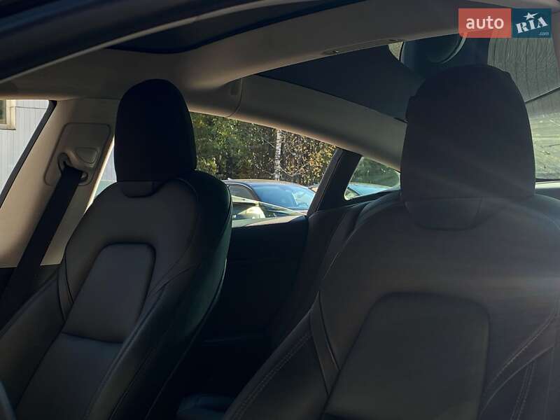 Седан Tesla Model 3 2019 в Киеве фото 13 Седан Tesla Model 3 2019 в Киеве