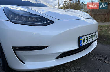 Седан Tesla Model 3 2019 в Ладыжине