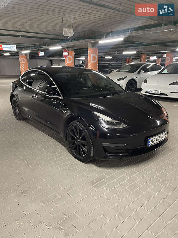 Седан Tesla Model 3 2019 в Києві