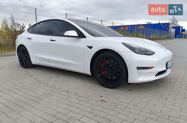 Седан Tesla Model 3 2023 в Вінниці