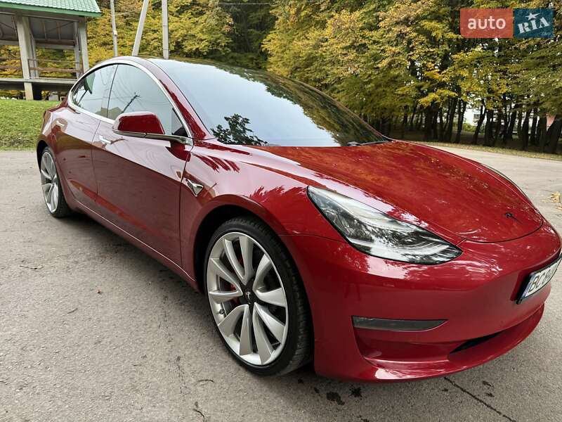 Tesla Model 3 2019
