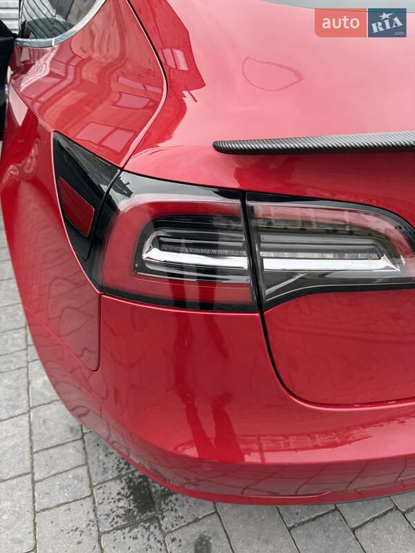 Седан Tesla Model 3 2019 в Львове фото 35 Седан Tesla Model 3 2019 в Львове