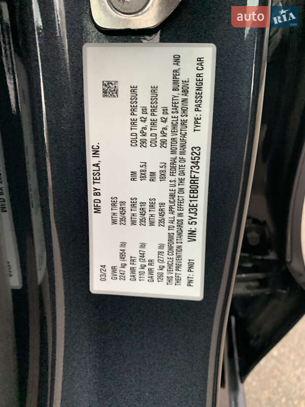 Седан Tesla Model 3 2024 в Киеве
